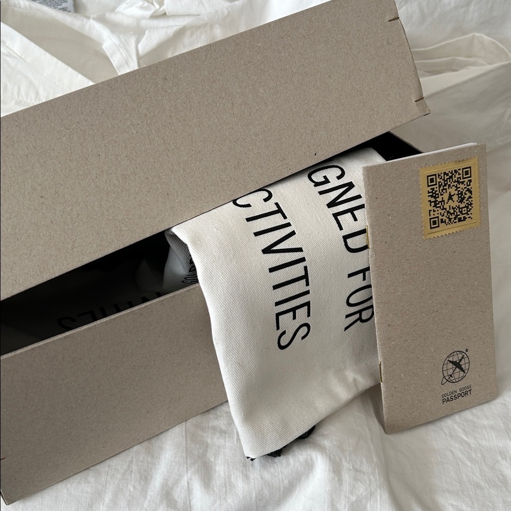 GoldenGoose SuperStar Sneaker size 42 EUC. Denim,Leather Limited Edition #30/300 - Picture 15 of 16